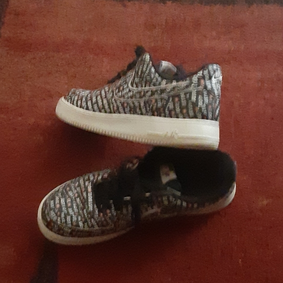 Air force one - Picture 4 of 4